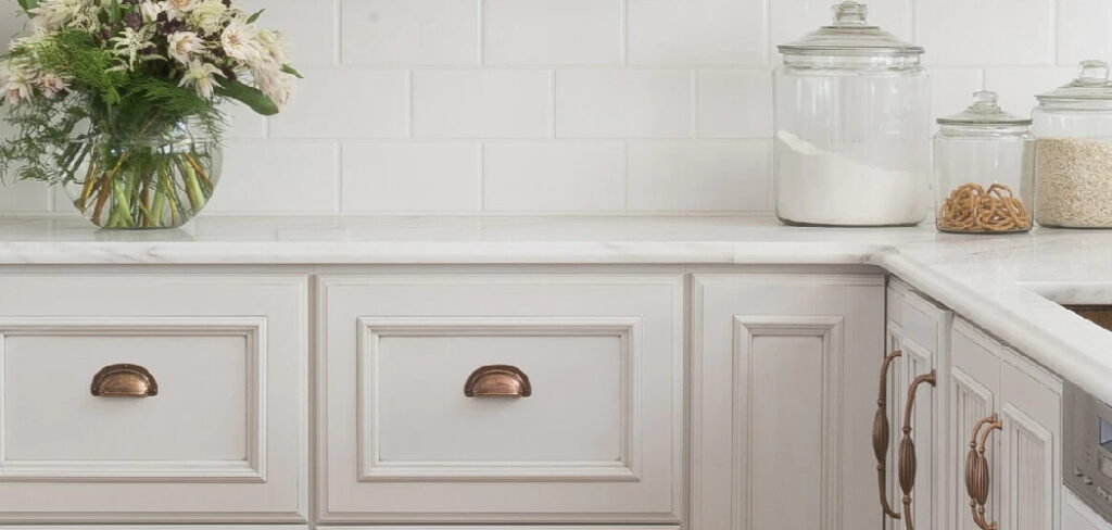 How to Glaze Kitchen Cabinets