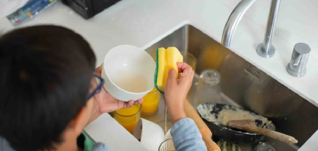 How to Keep Kitchen Sponge from Smelling