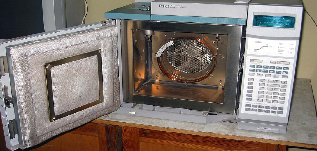 How to Put an Oven Door Back On